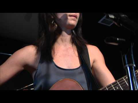 Kara Grainger - Holding On @ Studio City Sound LIVE!