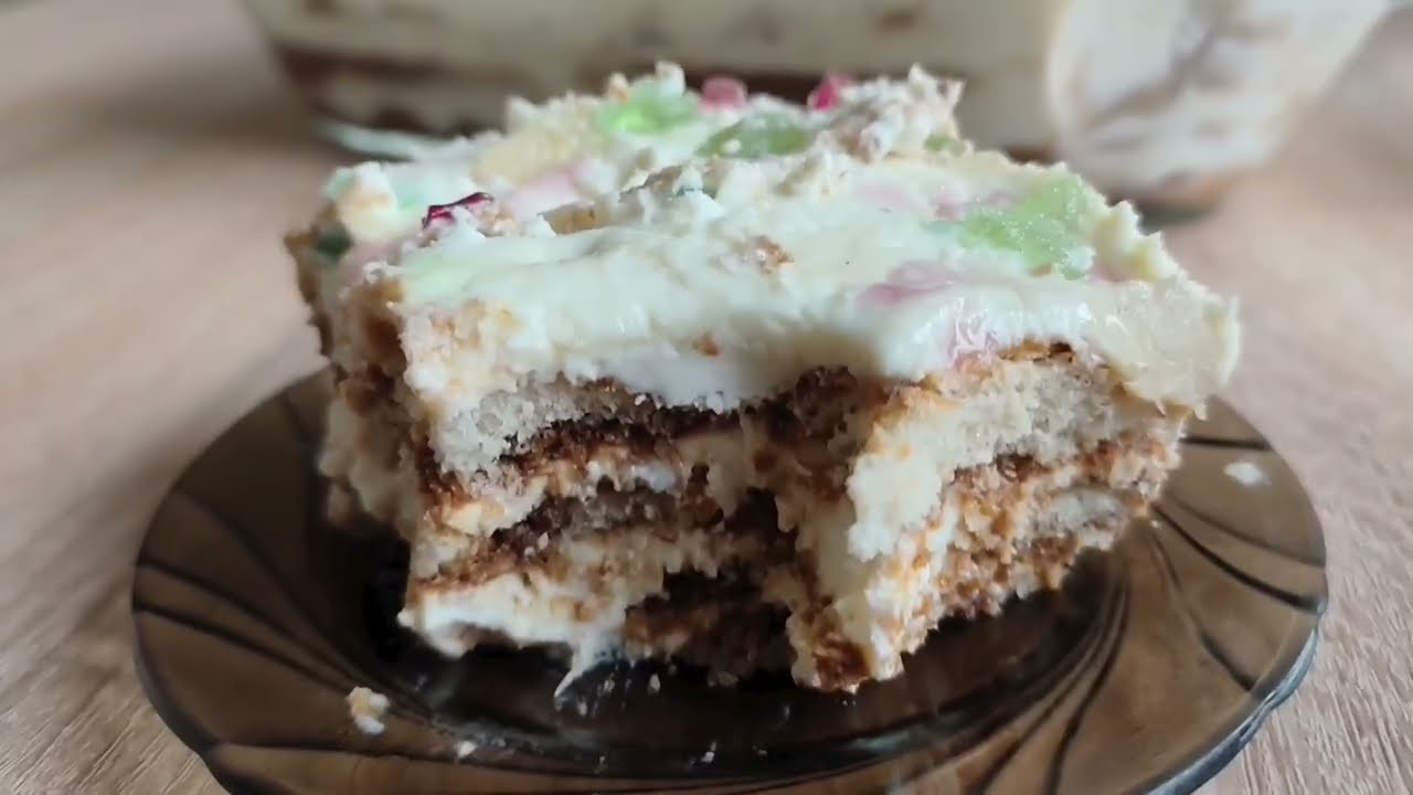 Tiramisu with cottage cheese and marmalade. Tiramisu ar biezpienu un marmelādi. Тирамису.