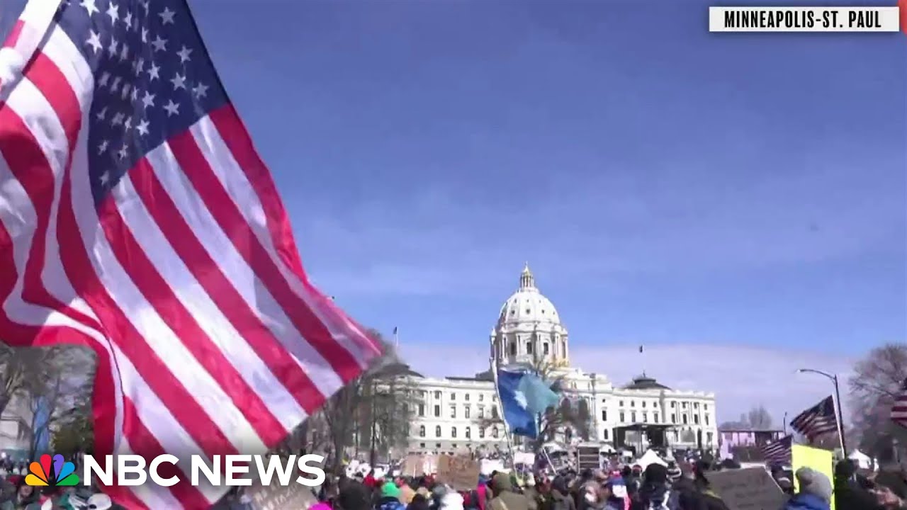 Thousands of ‘No Kings’ protests against the Trump agenda