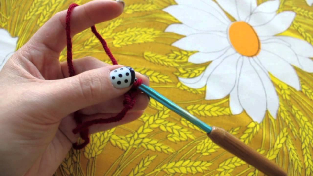 MOTIF Magazine: Crafty Minx Tutorial - Chain Slip Stitches