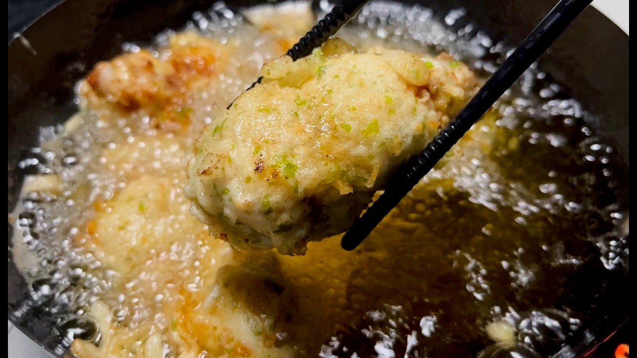 How to make delicious fried chicken wings just like the ones in restaurants, with a crispy crust.