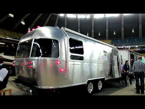 Video: Airstream Per Rendere Più Facile Il Camper Con I Rimorchi Elettrici