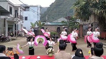 Múa: Viên Ngọc Miền Hoa Ban ST:Vũ Quỳnh. Biễu Diễn    Đvn Bản Huông