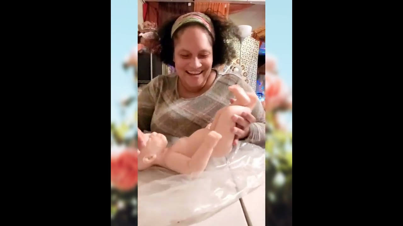 Cosdoll silicone "Anni" box opening and review