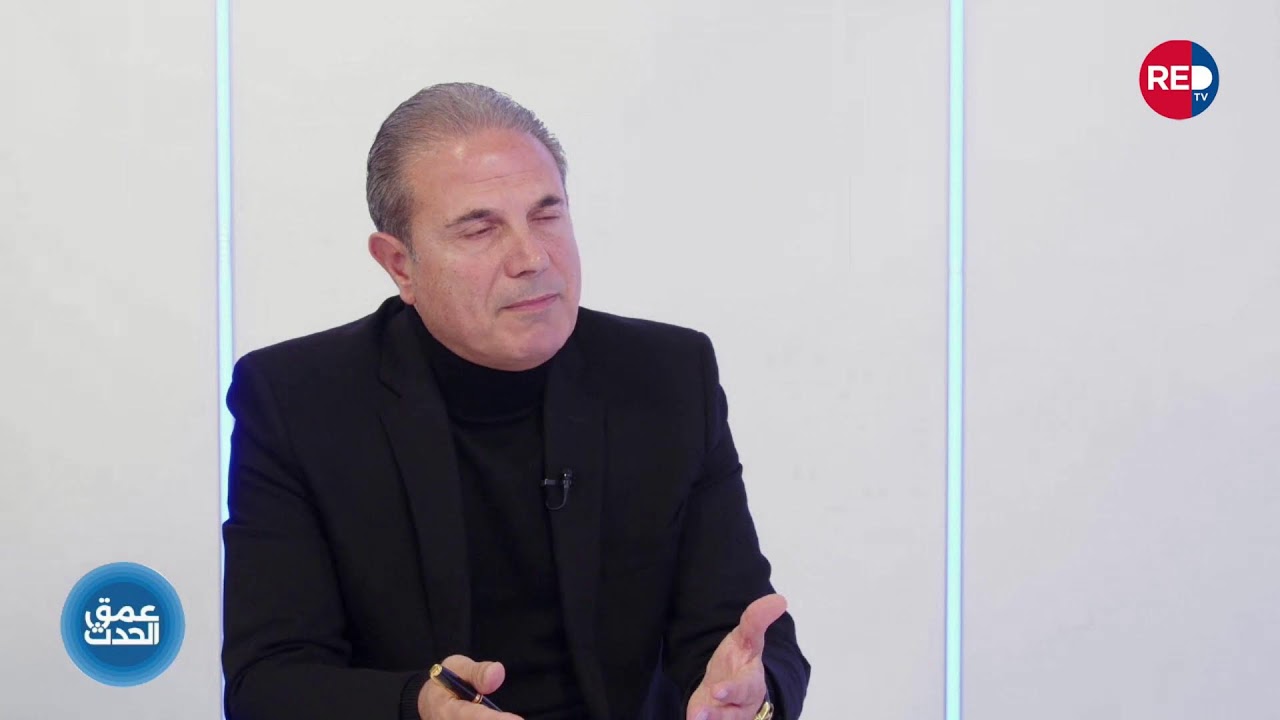 الجنرال جوني خلف يحدد موقع 