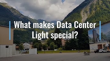 Data Center Light is green.