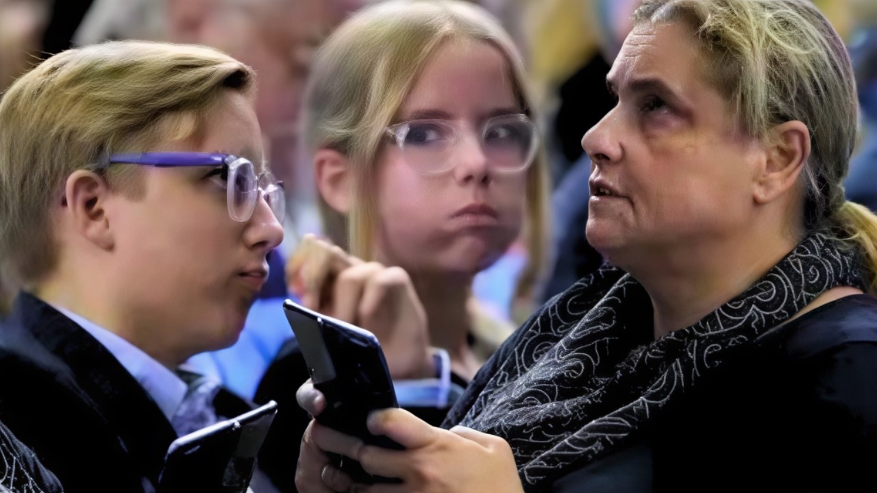 Mon fils m’a prévenue que j’aurais des jumeaux après sa mort, mais je n’ai pas compris les signes…