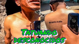 Tatuando a cholo (BROMA) Resimi