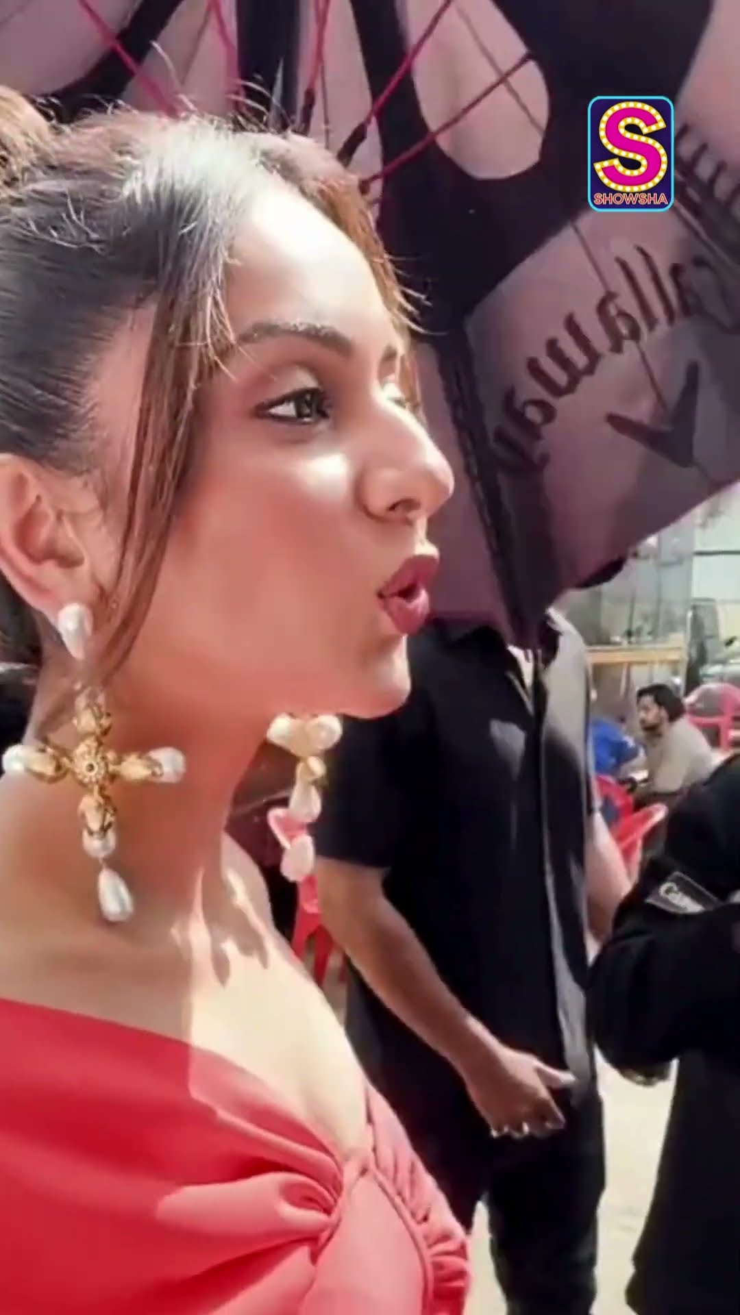Spotted: Rakul Preet Singh Caught In This Fun Banter With Paps! | Bollywood | Fashion | N18S