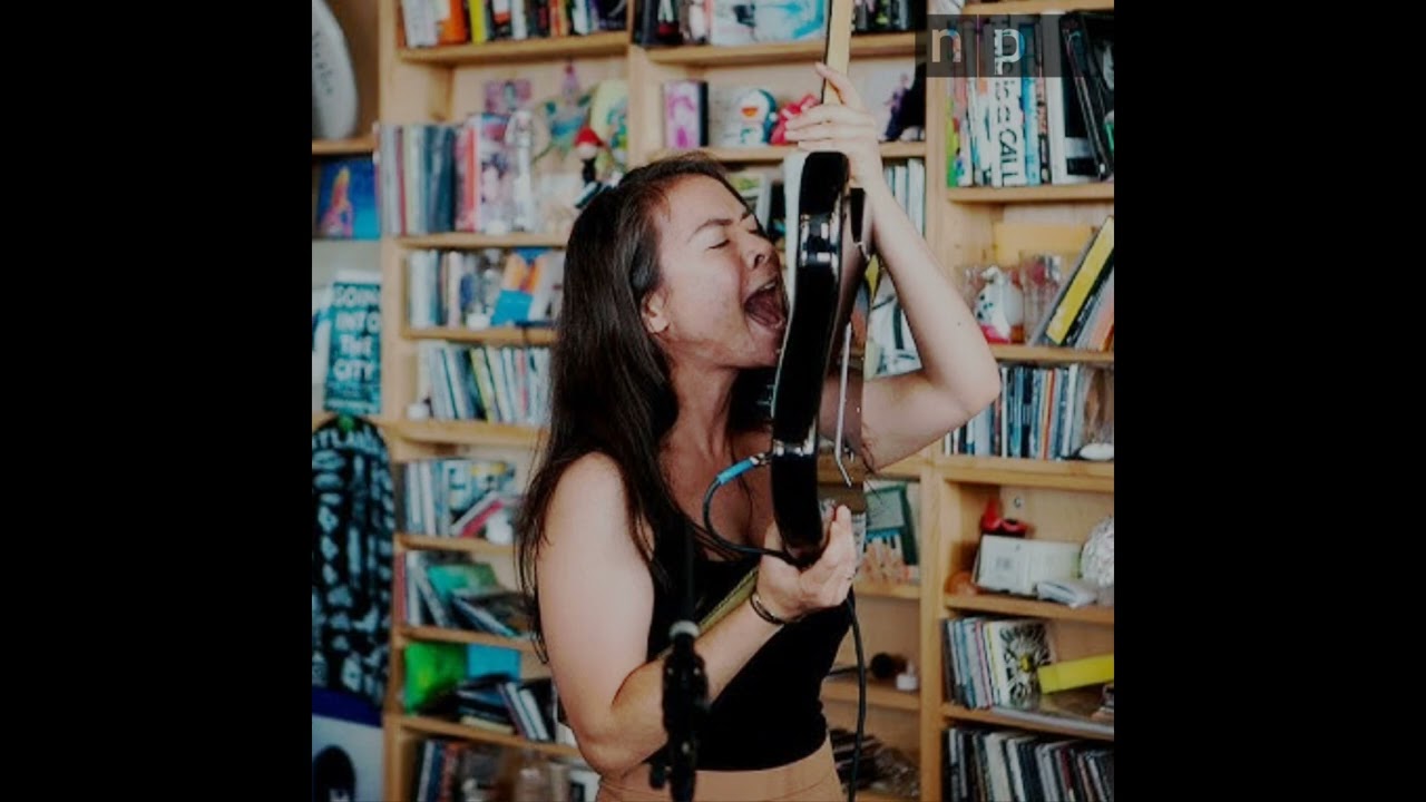 Mitski - Townie (Tiny Desk Version)