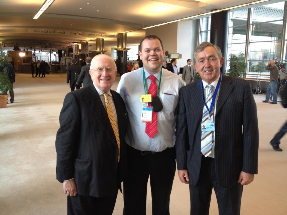 ALDE CoR member Paul O'Donoghue and ALDE MEP Pat 'the Cope' Gallagher talk about the Marine