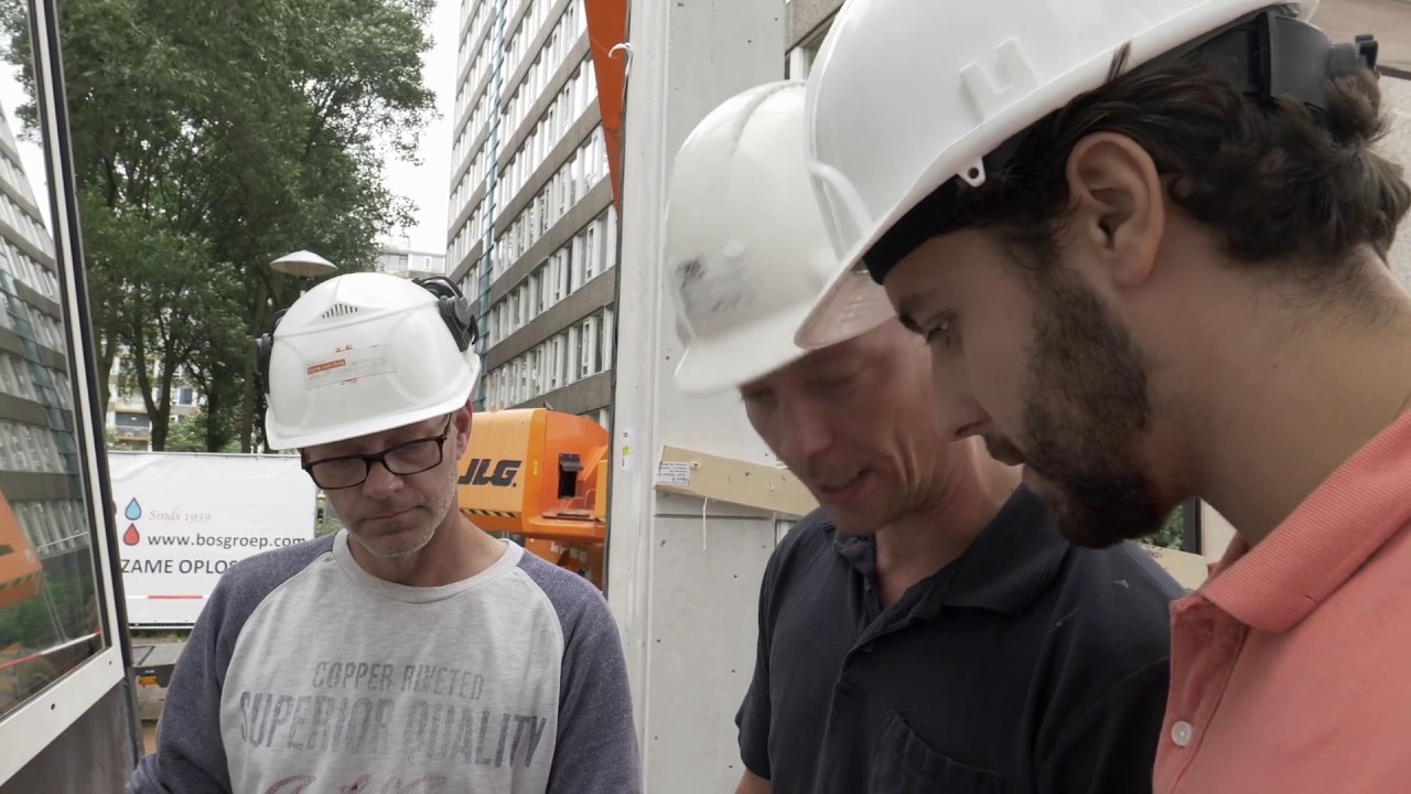 Op weg naar de eerste energieleverende hoogbouwflat van Europa - YouTube