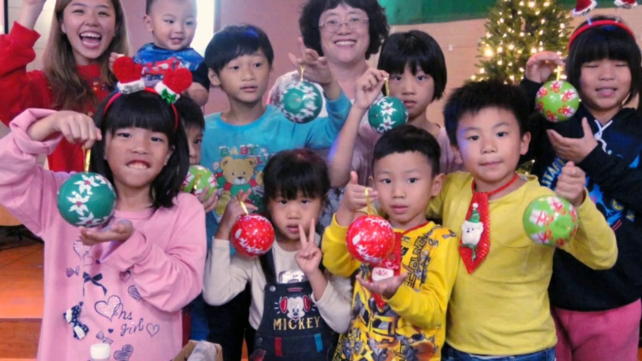 Celebrating Christmas in Asia - YouTube