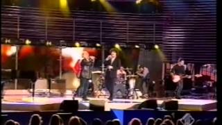 Miniatura del video "TAZENDA-Francesco Renga : Madre Terra (World Music Awards)"