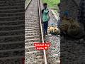 डुमराओं रेलवे स्टेशन पर ,ट्रेन से कटकर युवक की मौत😭😭|| dumraon railway station accident #dumraon