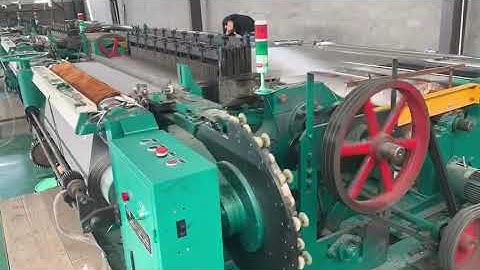 wire mesh weaving machine