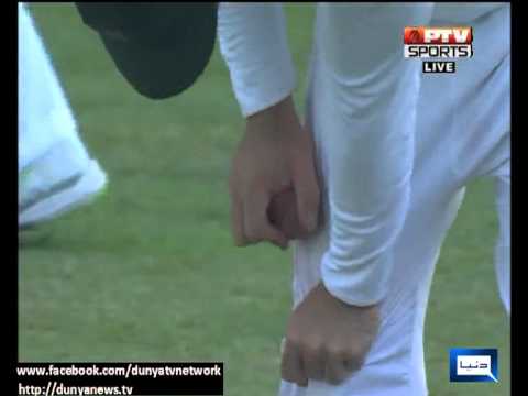 South African Cricket Players Caught While Ball Tampering ! 25.10.2013