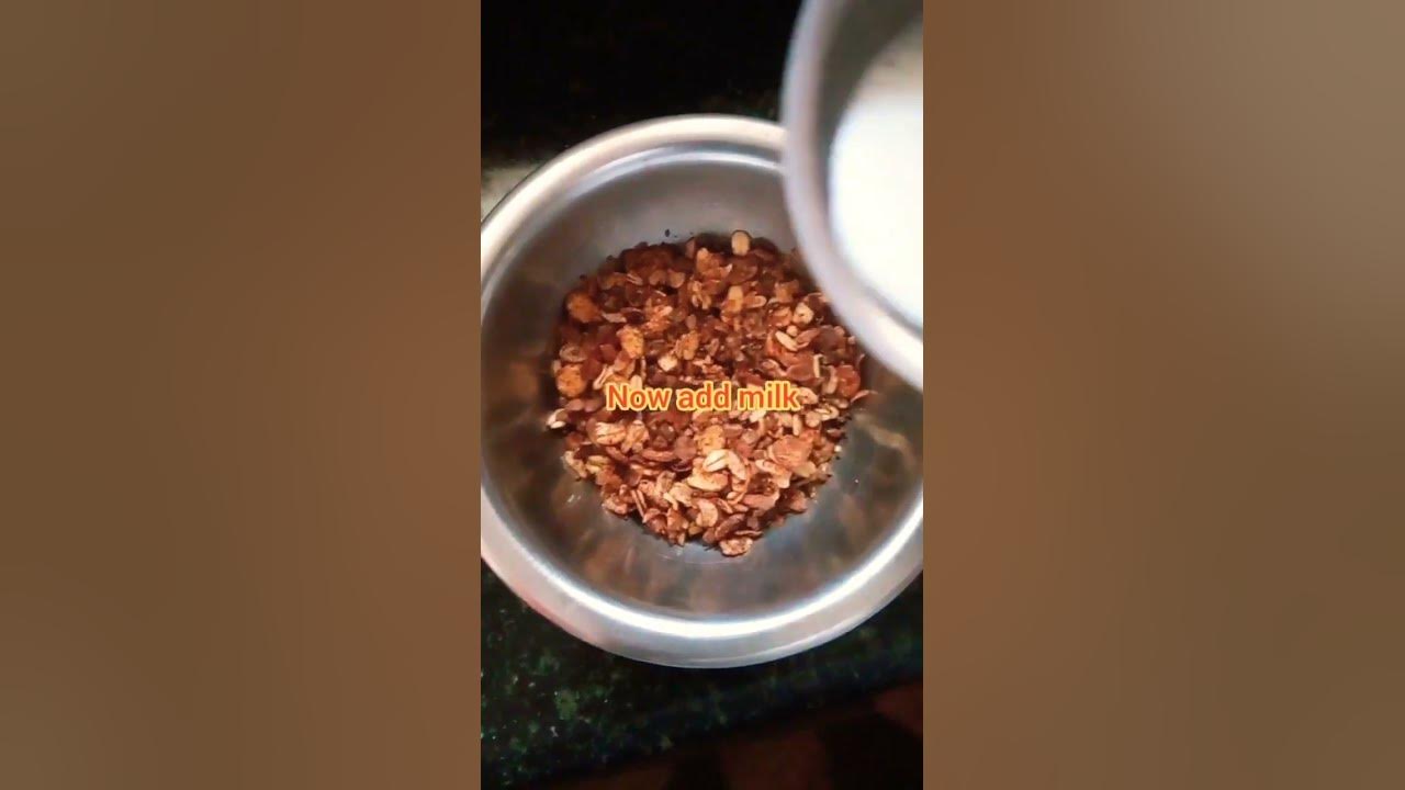 MUESLI UNDER Rs. 200⁉️Yogabar Dark Chocolate & Cranberry Muesli with 83%  Nuts & Seeds✨Yogabar muesli 