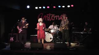 Video thumbnail of "Lavelle "Ain't No Love Like My Baby's Love" with the L-Men at Antone's"