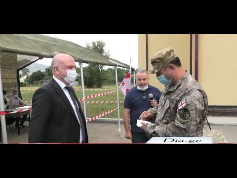 სამხედრო მოსამსახურეებს გორში ბინები გადასცეს 2.09.2021