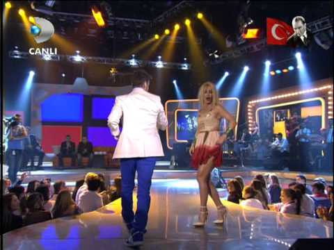 Hande Yener & Sinan Akçıl - ATMA @ Beyaz Show