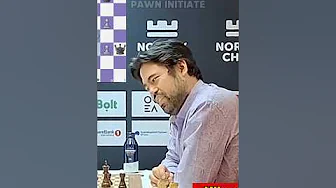 Hikaru face everytime Magnus make a move....  😂