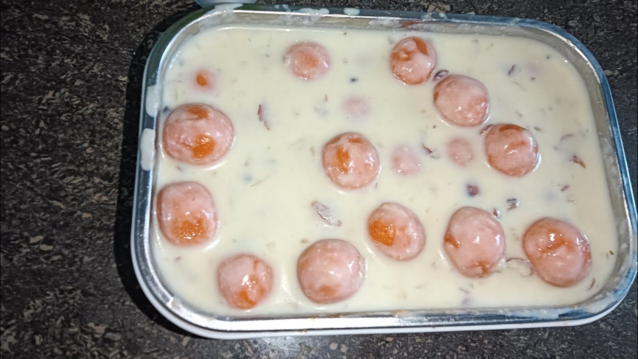 गाजर का हलवा तो आपने बहुत खायाहोगा एक बार गाजर की रसमलाई बनाकरदेखिए