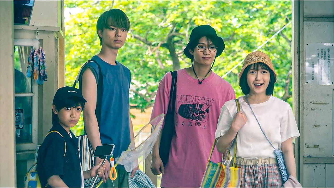 بنت غلبانة نقلت تعيش مع زوج أمها متعرفش أن عندة 4أولاد كل واحد بشخصية مختلفة ولازم تنفذ طلباتهم ملخص