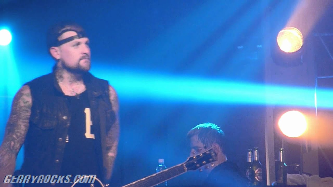 Good Charlotte  -  Little Things  (Live @ The JD Set (Eatons Hill) 2011