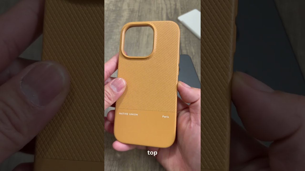 ★Native Union★Embossed Cognac Case - iPhone 14 (人気) Overlap_black_15_pro.png?v=