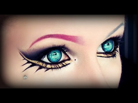crazy cleopatra eye makeup