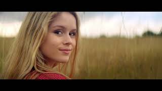 Erin Moriarty HD Wallpapers - Erin Moriarty Desktop or Mobile Wallpapers - Pixer Wallpapers