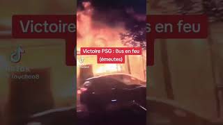des émeutes des émeutes des Bus incendies des bus incendies des émeutes des émeutes des Bus
