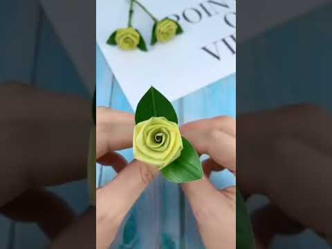 Video: Pengaturan Bunga Dedaunan: Membuat Rangkaian Bunga Dengan Daun