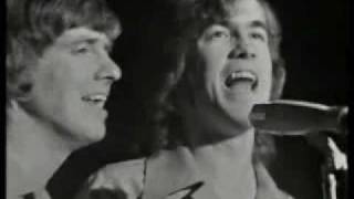 Video thumbnail of "Matti ja Teppo - Nyt valvotaan 1971"