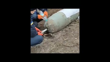 Defusing an unexploded bomb in Chernihiv, Ukraine.