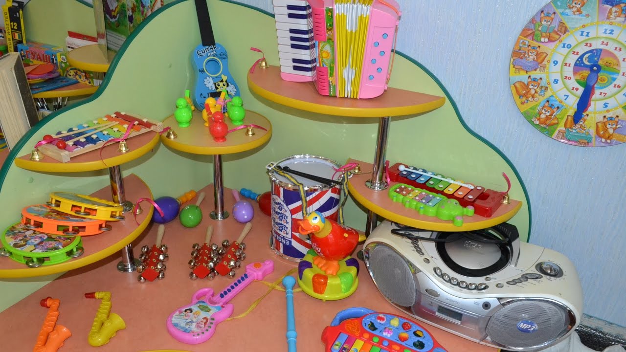 Музыка игры в младшей группе. Музыкальный центр в детском саду. Музыкальный уголок в детском саду. Игровые центры в детском саду. Музыкальная зона в детском саду.