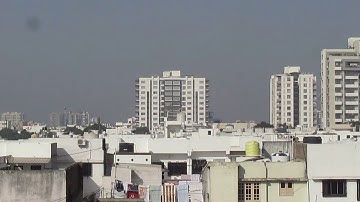 Canon IXUS 185 20.0 Megapixel With 10x Zooming |Zoom On Skyscraper|