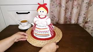 Дуняша - вязаная кукла-грелка на заварочный чайник
