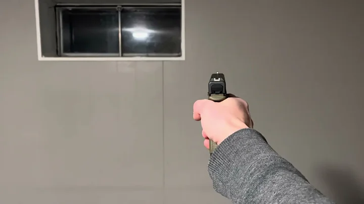 Do Glocks point naturally? / grip angle