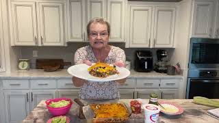 Quick dinner idea | Taco Casserole using pantry items | What to make with ground beef for supper