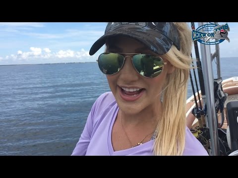 Beautiful Girl Fishing MUST SEE - Top Amazing Pretty Hot Girl Fishing - Florida Bikini Fishing Model