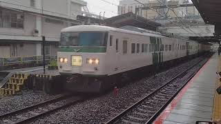 (タイフォンあり)185系回送列車　松戸駅発車