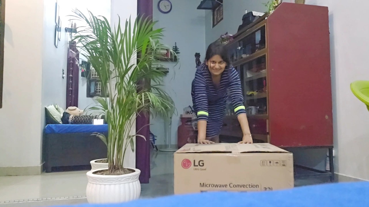 Ghar Mein Naya Microwave Aaya😍 Aur Humne Pizza Party🍕 Kar Di! ~ Day 181