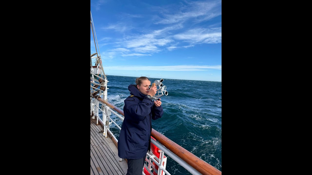 Instrucción de Su Alteza Real la Princesa de Asturias en el Buque Escuela “Juan Sebastián de Elcano”