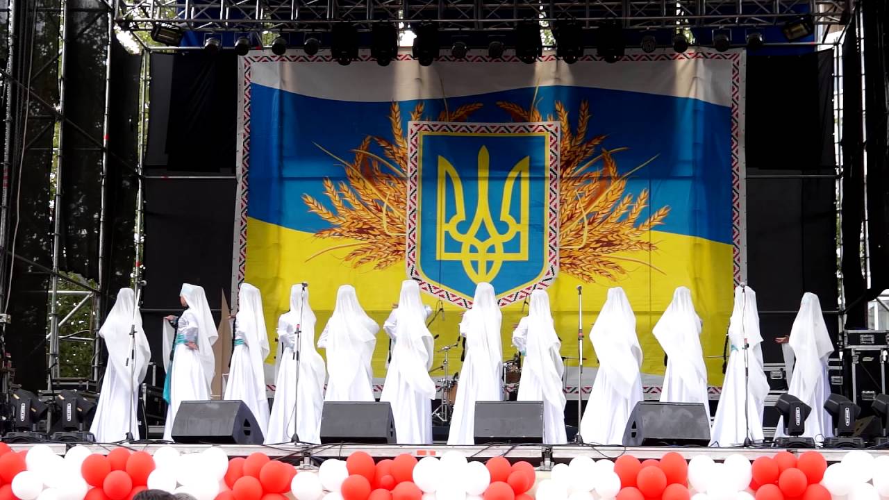 Танець Нарнарі у виконанні зразкового ансамблю танцю 