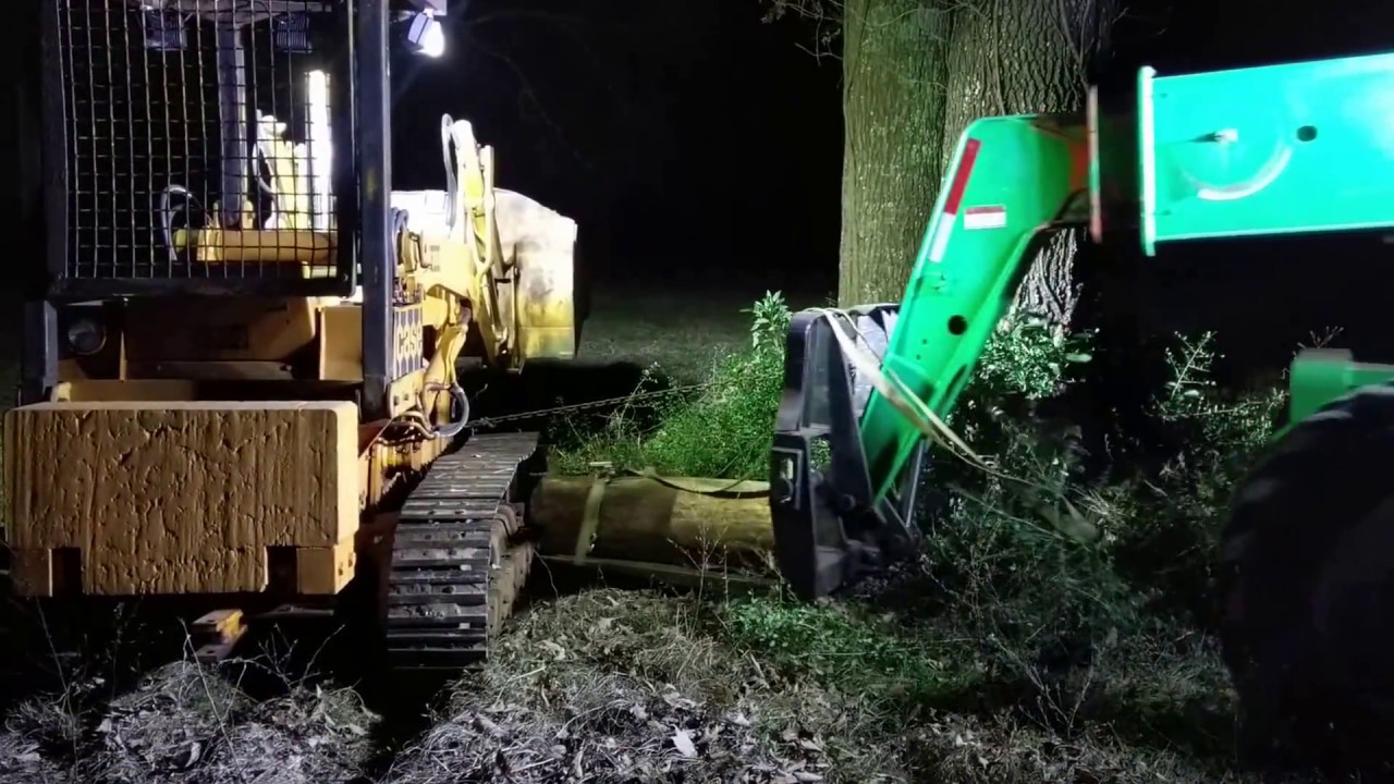 Straightening a bent dozer carriage