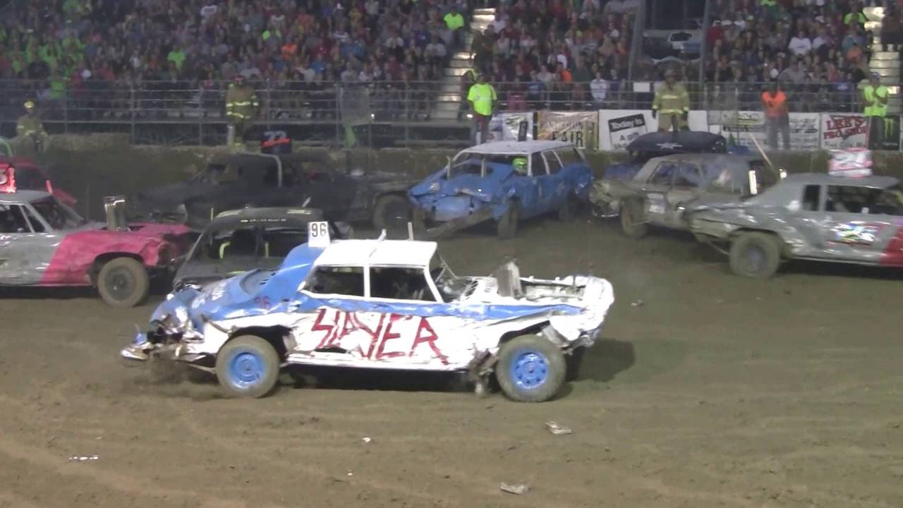 Pine City Mn 2016 OLD IRON Fri/Sat & Builders Class demo derby YouTube