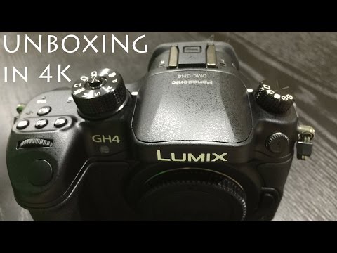 Panasonic GH4 Unboxing