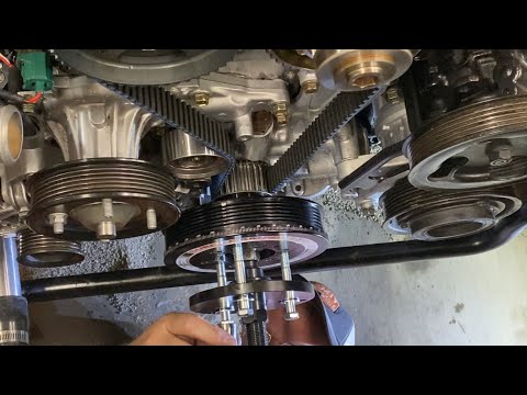 Repairing my MK3 Toyota Supra 2JZGTE VVTi front crank seal leak